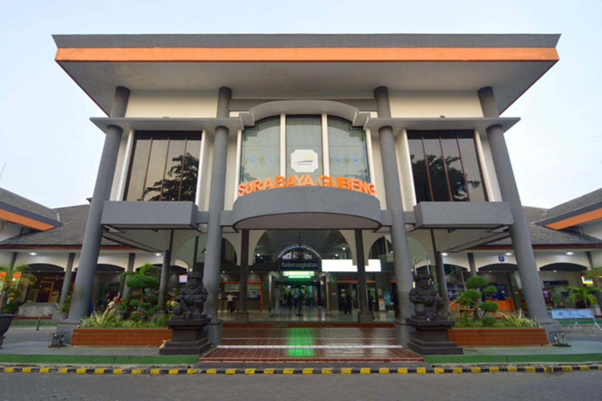 Hotel Sahid Surabaya Exterior photo